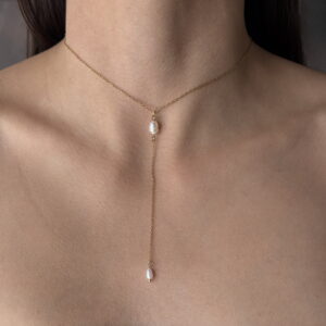 COLLAR TIPO CORBATERO PERLA NATURAL