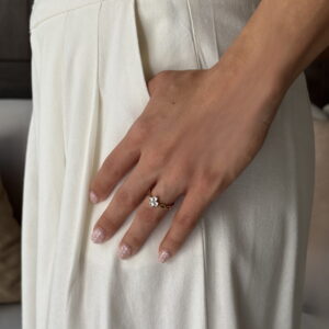 ANILLO FLOR ZIRCONIA