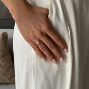 ANILLO ZIRCONIA OVALADO