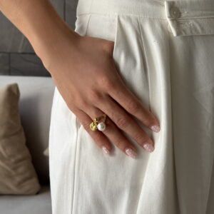 ANILLO TRIPLE CON PERLA, ESFERA Y CRATER