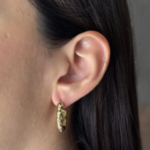ARETE FORMA GANCHO CON ZIRCONIA ENFRENTE