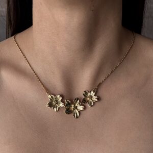 COLLAR FLORES