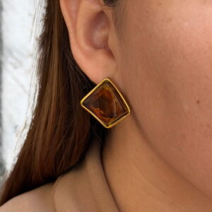 ARETE ROMBO CON ACRILICO TIPO AMBAR