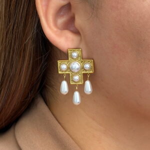 ARETE CRUZ CON PERLAS COLGANTES