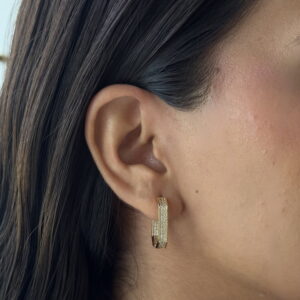 ARETE RECTANGULAR CON ZIRCONIAS COSTADOS