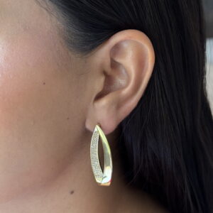 ARETE OVALO LISO CON ZIRCONIA