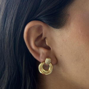 ARETE OVALADO HUECO CON POSTE ZIRCONIA