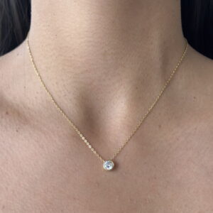 COLLAR CIRCULO CON CRISTAL CH