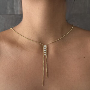 COLLAR TIPO CORBATERO CON ESFERAS ZIRCONIAS