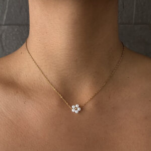 COLLAR FLOR PERLITA SINTETICA