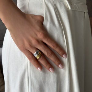 ANILLO CORTE IRREGULAR BI TONO