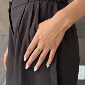 ANILLO NUDO FORMA CORAZON