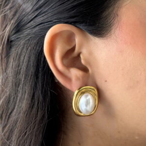 ARETE OVALO CON PERLA SINTETICA