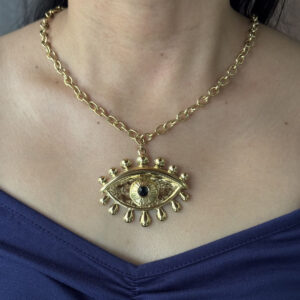 COLLAR OJO CON PESTAÑAS MAXI