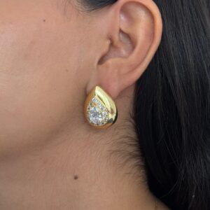 ARETE GOTA CON DIAMANTE Y ZIRCONIAS