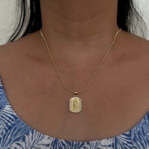 COLLAR VIRGEN GPE CUADRADO