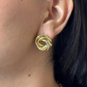 ARETE BOTON LISO ENTRELAZADOS