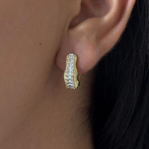 HUGGIES OVALADO CON ZIRCONIAS