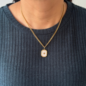 COLLAR PLACA CON DESTELLO
